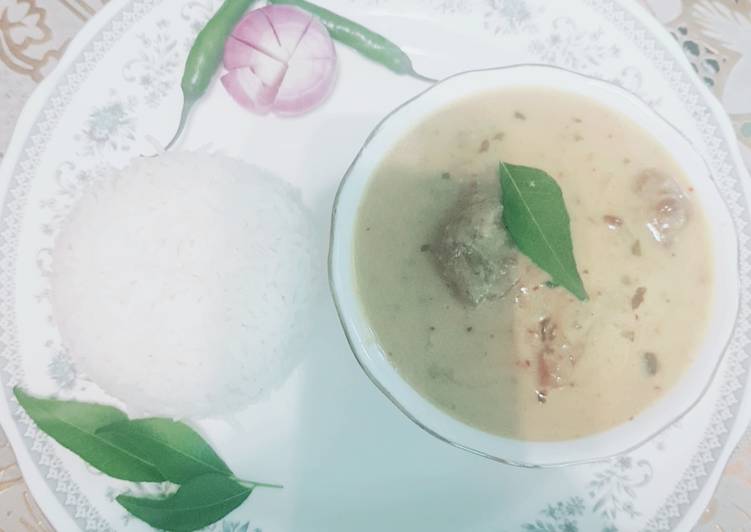 Punjabi Kadhi Pakora with Rice