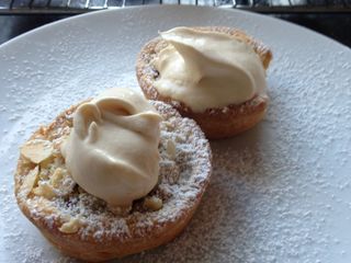 Almond Crumble Mince Pies