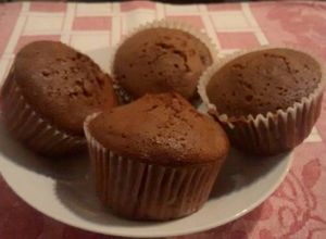 Una foto de Muffins de cambur y chocolate
