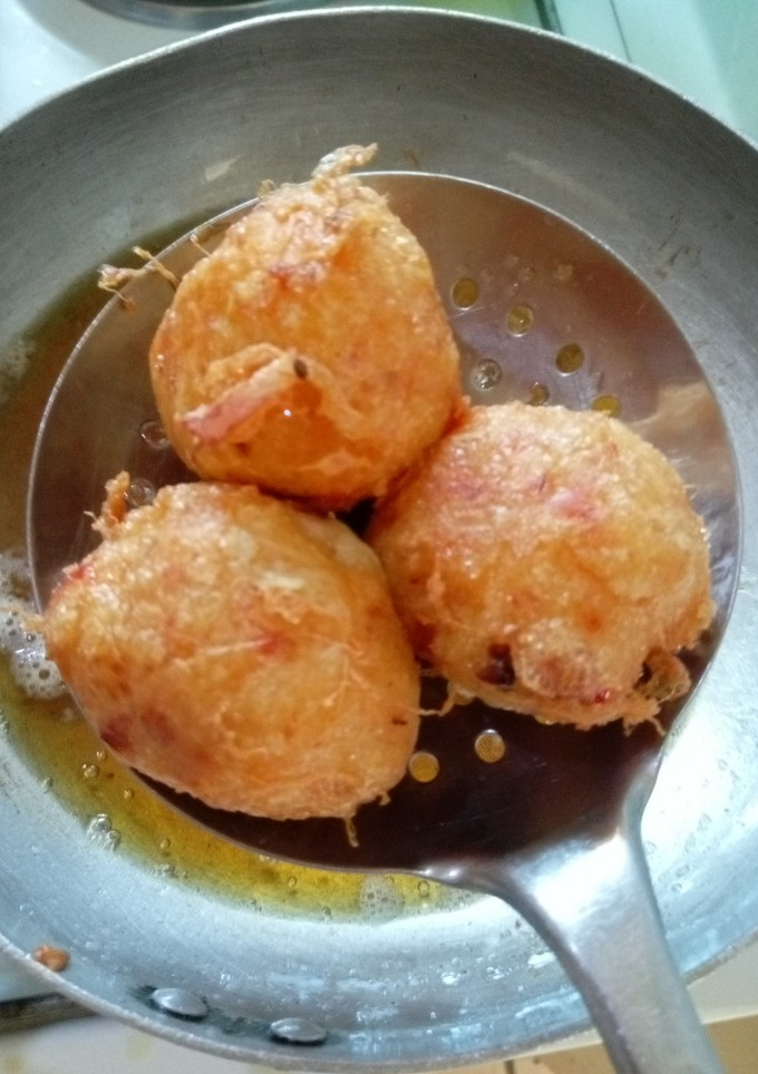 A picture of Yam Balls.