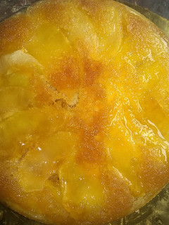 Una foto de Torta de manzana invertida