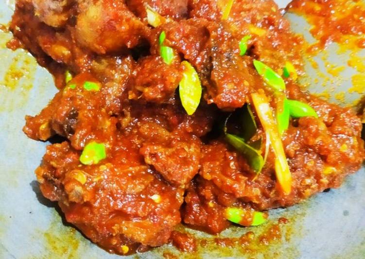 Resep Ayam Pete Pedas, Bisa Manjain Lidah