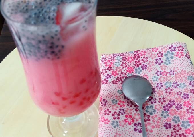 Standar Resep membuat Pink Lychee Jelly Ice Ala Dapur Saya🍧😘 dijamin sedap