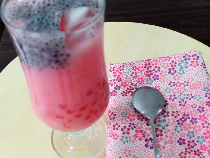Standar Resep membuat Pink Lychee Jelly Ice Ala Dapur Saya🍧😘 dijamin sedap