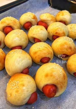 A picture of Mini Sausage Buns.