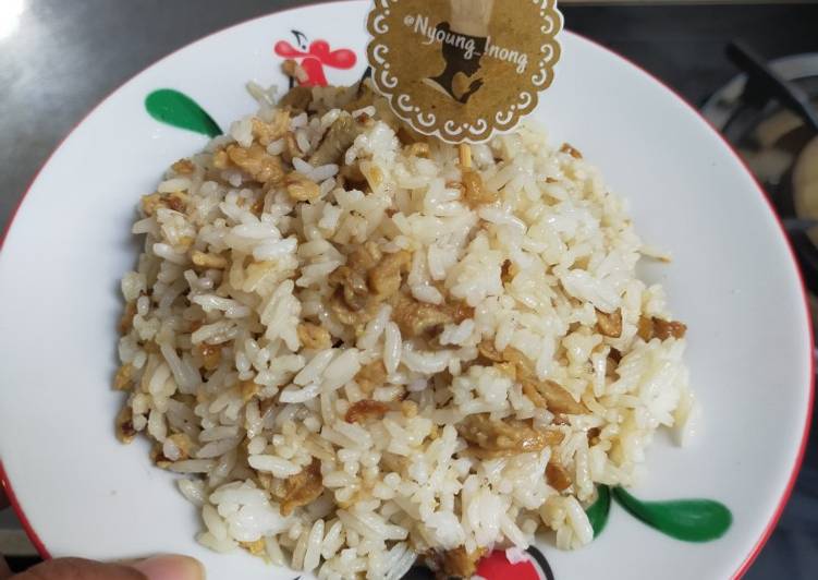 Bagaimana Menyiapkan Tamago Gohan - Nasi Telur, Lezat