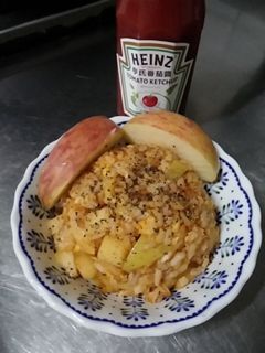 [亨氏番茄醬]果香茄汁黃金炒飯 的食譜成品照片
