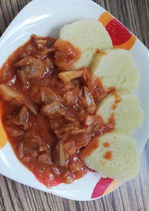 Krumplis knédli káposztás hússal recept fotója