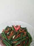 Tumis K(acang panjang) W(ortel) with saos lada hitam
