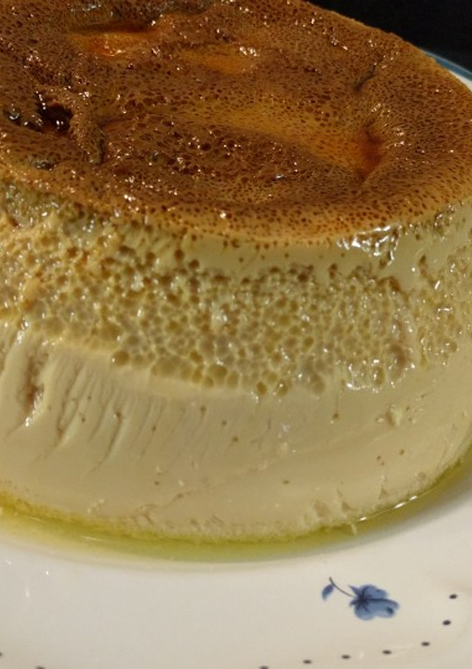 Una foto de Flan ligero en cocina lenta