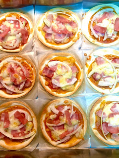 Una foto de Mini pizzas