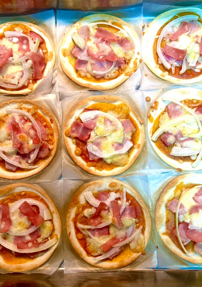 Una foto de Mini pizzas