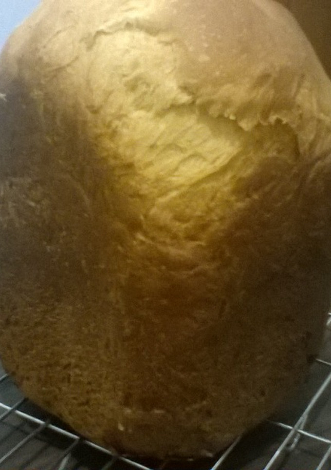 Una foto de Pan de 2 harinas con huevo y leche. Máquina de pan.