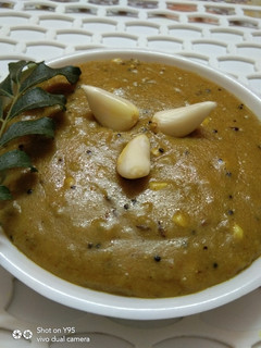 બાજરાના લોટનું ખીચું(bajra na lot nu khichu recipe in Gujarati) રેસીપી મુખ્ય ફોટો