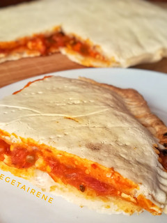 Una foto de Empanada de pisto y tofu (vegana y sin gluten)