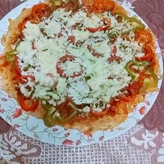 A picture of Noodle's pizza.