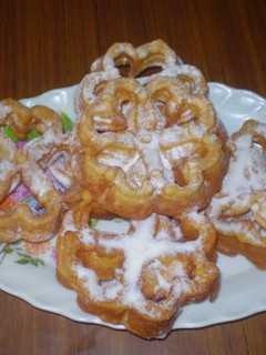 Una foto de Flores fritas de crema de orujo