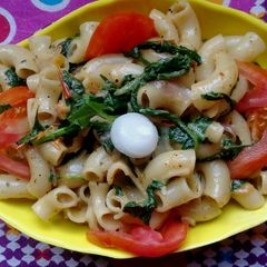 A picture of Tomato Spinach Pasta.