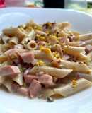 Penne Senza Glutine con Mortadella, Granella di Pistacchio di Bronte e Formaggio Spalmabile