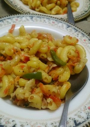 A picture of Chicken macroni.