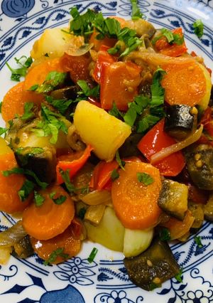 O poză a rețetei Tocănița de legume !.