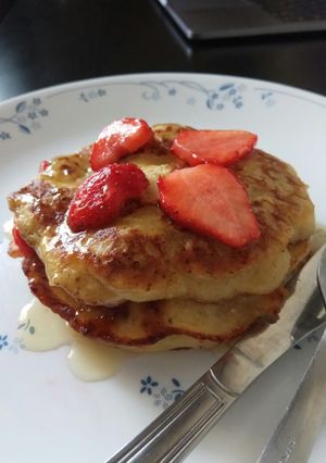 Foto resep Strawberry Banana Pancake