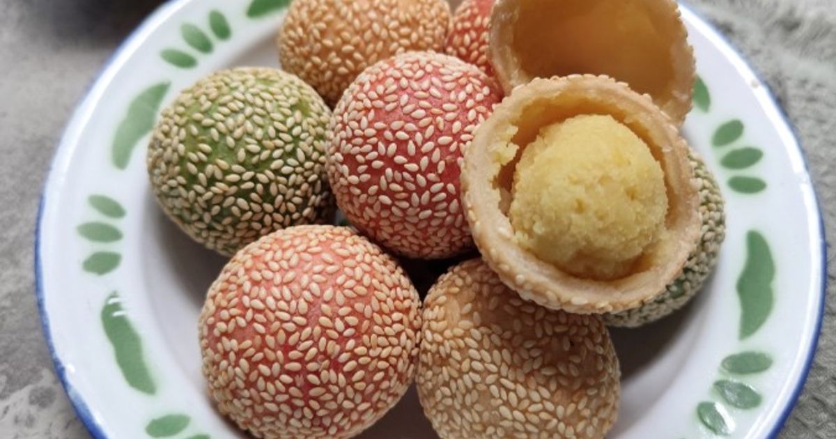 Onde onde pelangi kopong
