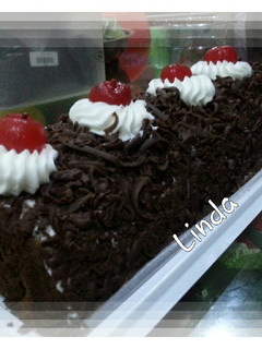 Foto resep Black Forest Roll Cake