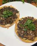 Champiñones portobello marinados