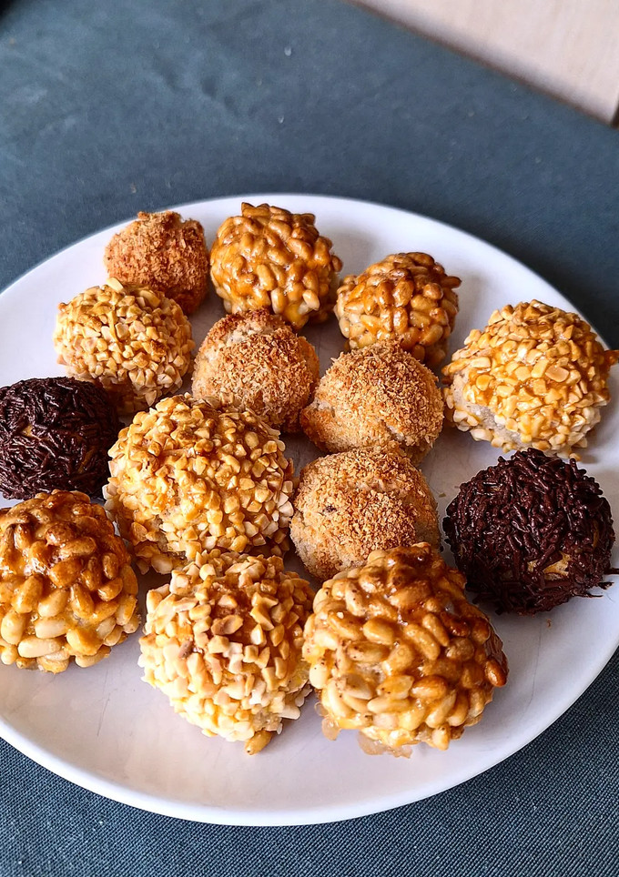 Una foto de Panellets