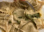 Una foto de relleno de ravioles de.ricota