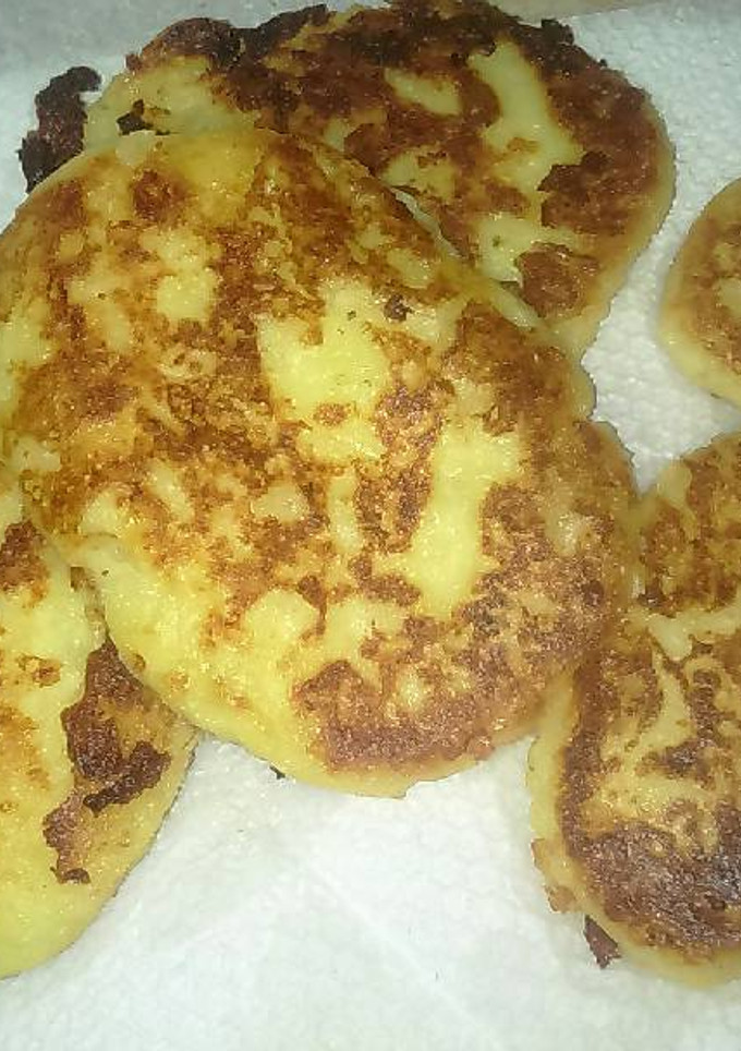 Una foto de Tortilla de papa con queso