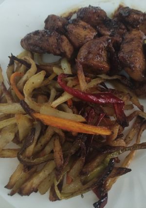 Φωτογραφία της συνταγής Spicy κοτόπουλο με πατάτες & λαχανικά
