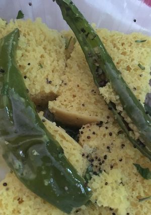 A picture of Dhokla.