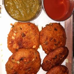 A picture of Sweet potato-peanut kabab.
