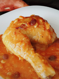 Una foto de Pollo en salsa de batata y pasas
