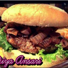 A picture of Beef burger with caramalised onions(Diya Ansari).