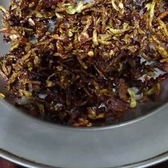 A picture of Turai ke fry chilkay.