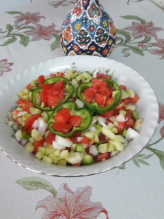 عکسی از دستور سالاد شیرازی