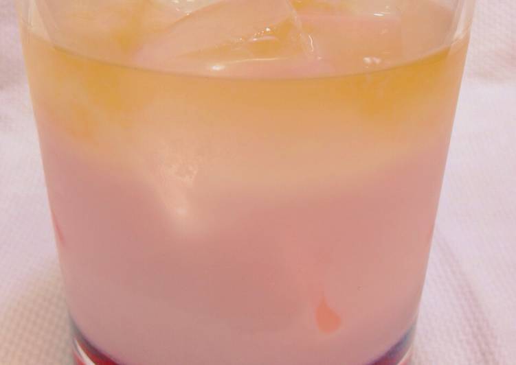 Easiest Way to Serve Delicious Adult Strawberry Milk with Whisky float