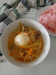Foto resep Lontong Sayur Pepaya Muda