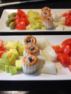 Una foto de Ensalada de volovanes con mango y melón