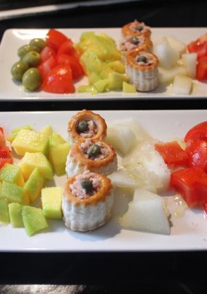 Una foto de Ensalada de volovanes con mango y melón
