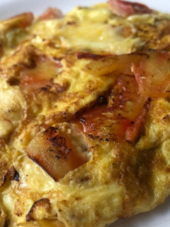 Una foto de Tortilla/omelette sabor pizza