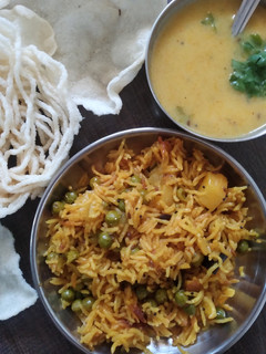 ખારી ભાત (Khari Bhat Recipe In Gujarati) રેસીપી મુખ્ય ફોટો