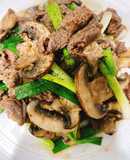 Thịt bò xào nấm Baby Bella