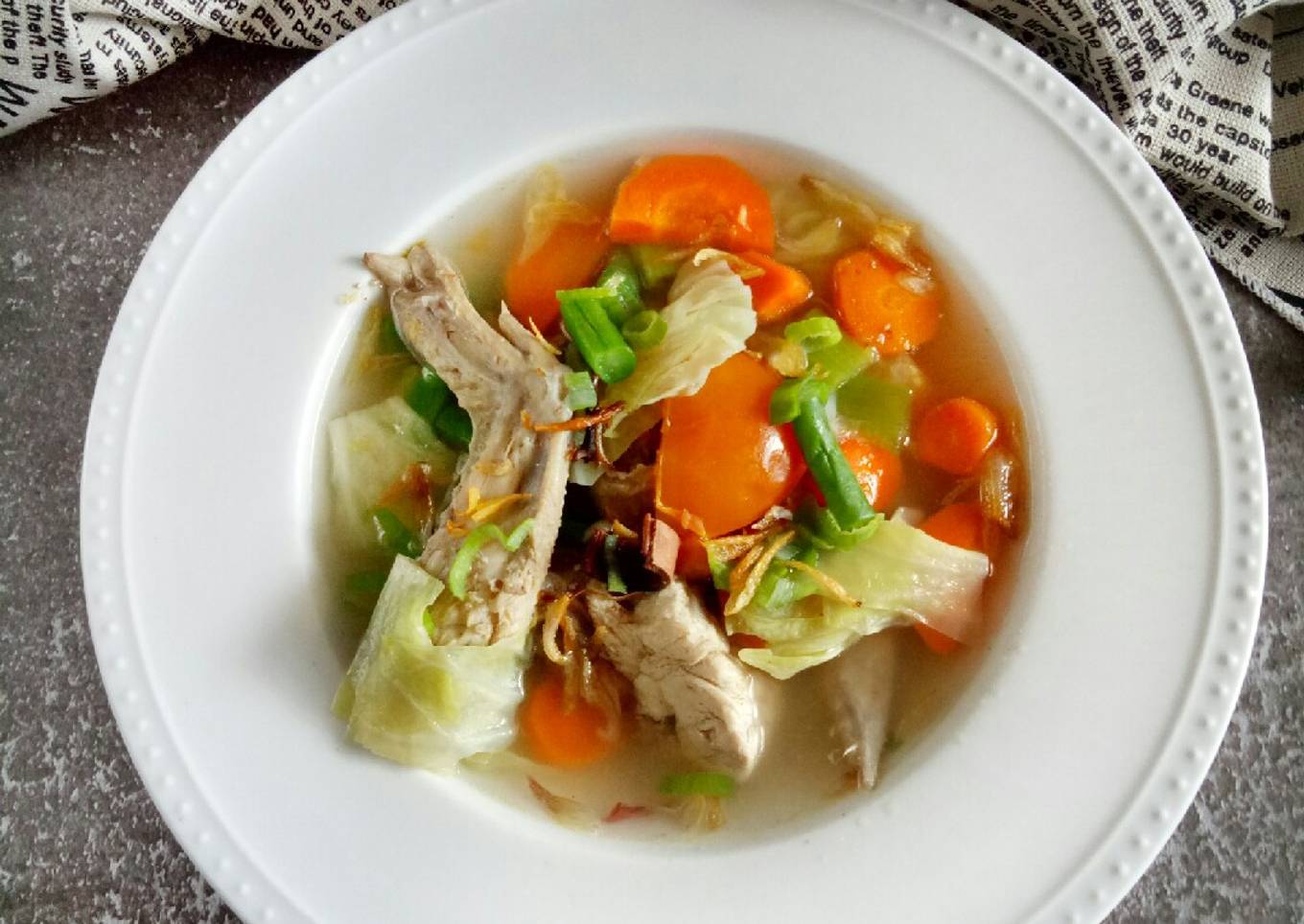 Sop ayam Pak Min Klaten