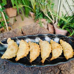 A picture of Gujiya-ghughara.