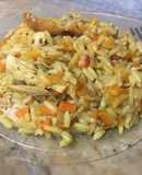 Arroz con verduras, pollo y curry