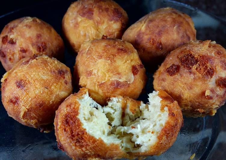 Recipe of Delicious Crispy chicken parm & mozzarella cheese balls